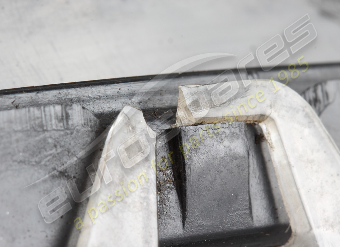 damaged eurospares headlamp. part number eap1392841 (6)