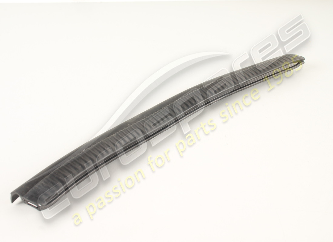 new ferrari guarnizione parasassi. part number 65260100 (1)