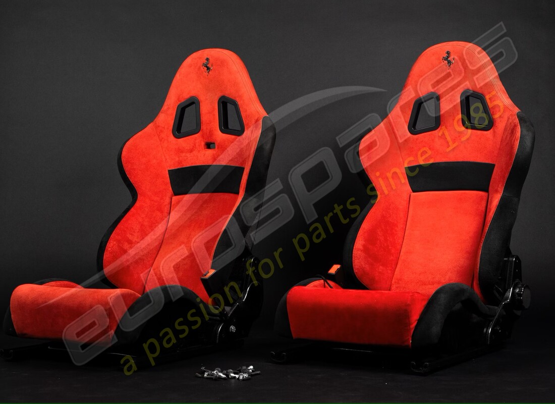 USED Ferrari PAIR OF 360 CS SEATS . PART NUMBER EAP1553128 (1)