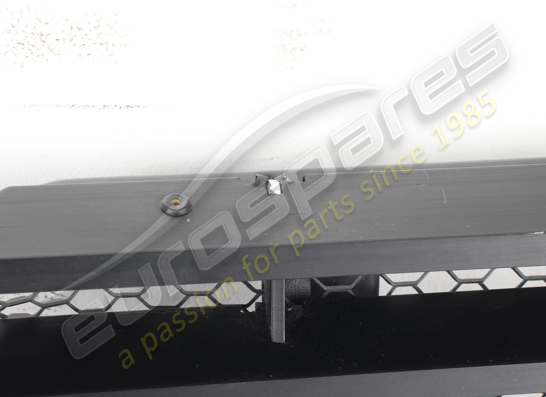 new (other) ferrari rear grille engine cover. part number 61500500 (5)