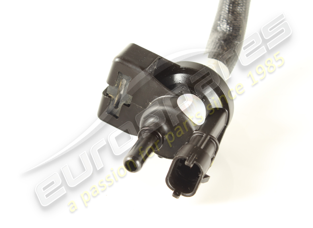 used ferrari tubo dx. giunzione-valvola t. part number 887544 (2)