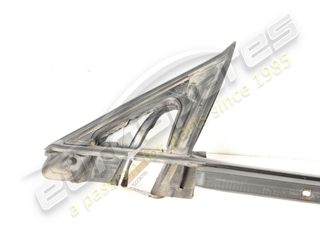 used ferrari lh exterior window scraper seal. part number 82208100 (1)