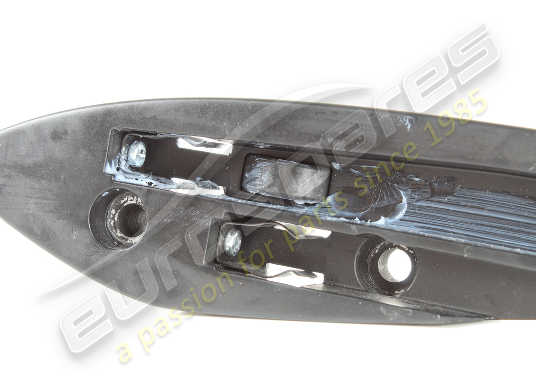 USED FERRARI RH PARCEL SHELF FASTENER BLO. PART NUMBER 84866000 (2) used ferrari rh parcel shelf fastener blo. part number 84866000 (2)