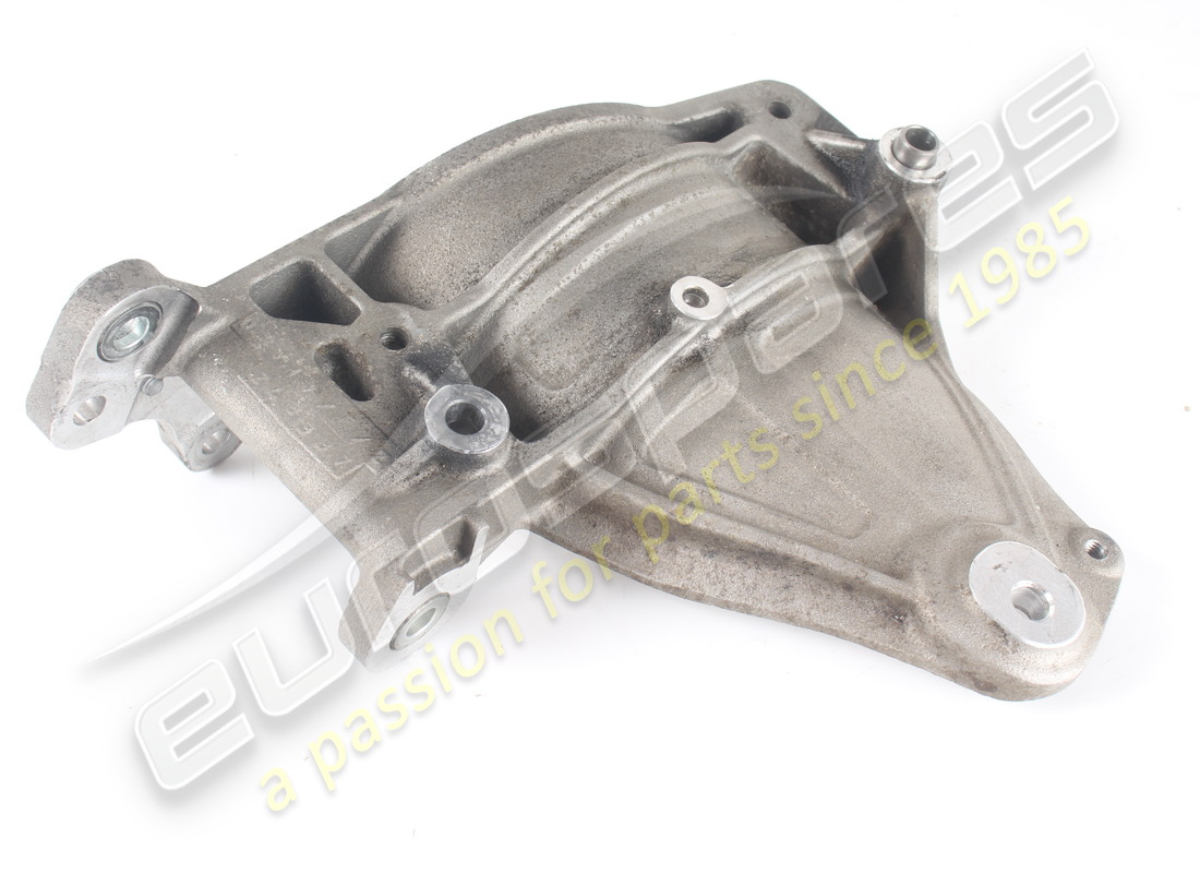 USED FERRARI BRACKET. PART NUMBER 325656 (1) used ferrari bracket. part number 325656 (1)