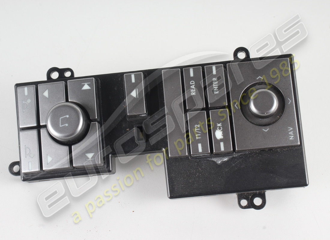 used aston martin switchpack, rhd, lhd, nav without sim, platinum. part number 4g4313d734ee (2)