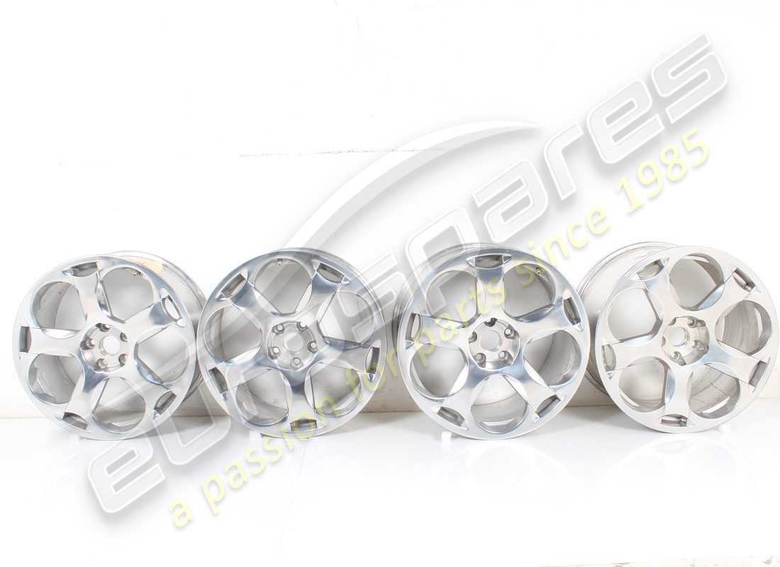 used lamborghini cassiopea wheel set (silver). part number 0r1400091 (1)