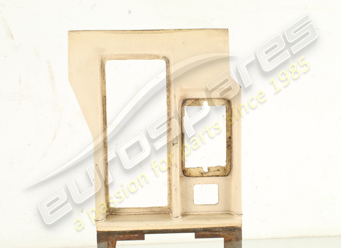 used ferrari front plate rhd part number 61122400 (4)