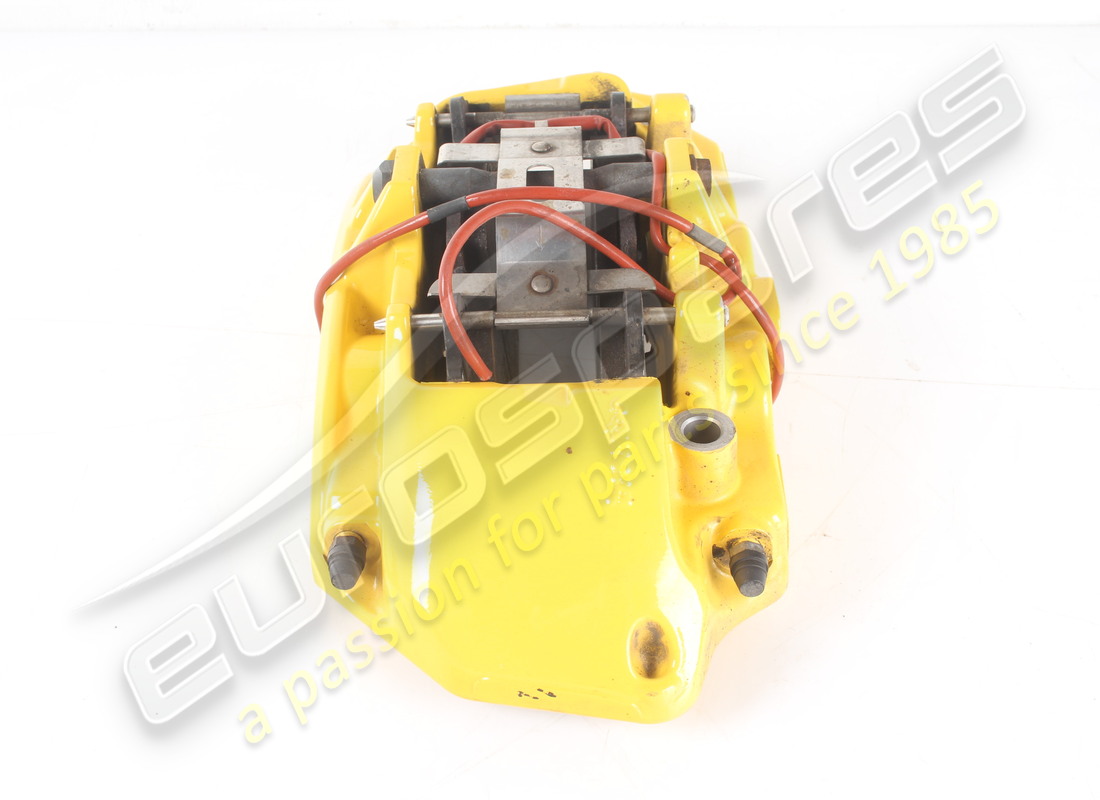 USED FERRARI FRONT RH CALIPER WITH PADS. PART NUMBER 315568 (2) used ferrari front rh caliper with pads. part number 315568 (2)