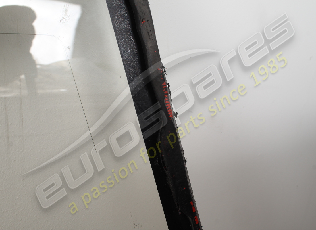 used ferrari front windscreen (central antenna connection). part number 63020000 (4)