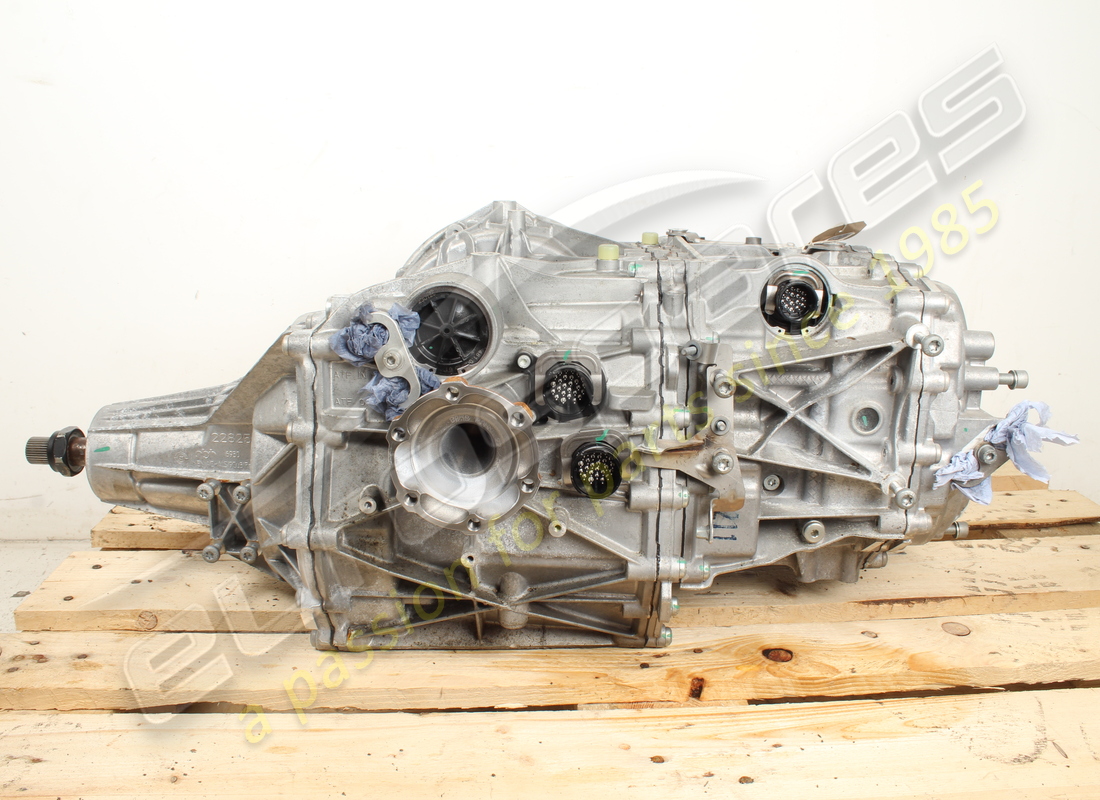 used ferrari complete dct gearbox. part number 790512 (3)
