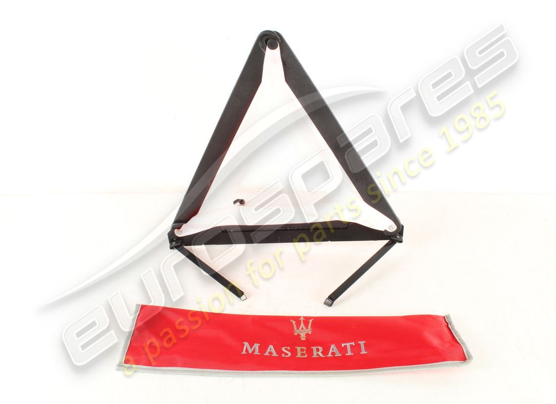 used maserati safety triangle. part number 920001659 (3)