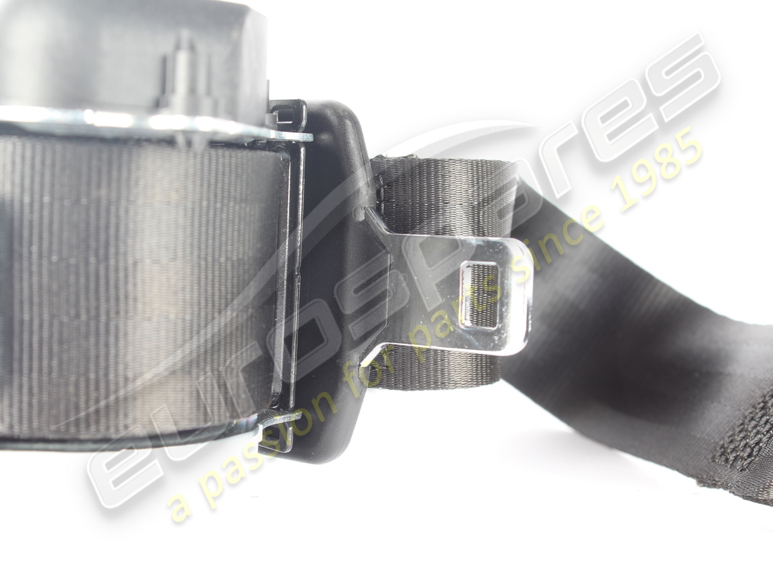 used maserati side seatbelt retractor. part number 670270387 (2)