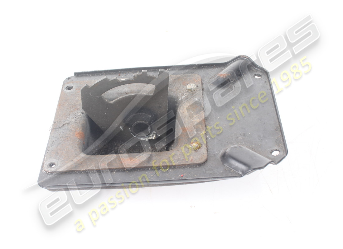 used maserati complete plate on tunnel. part number 365209151 (3)