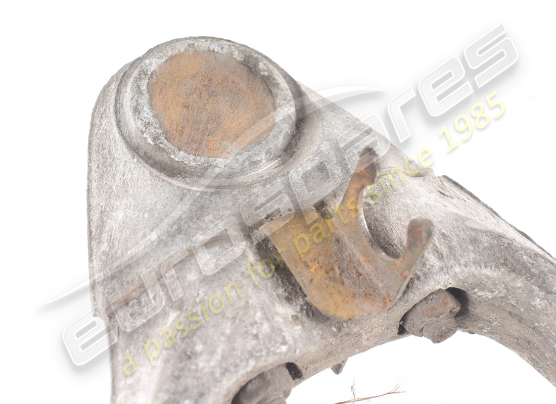 USED MASERATI FRONT SUSPENSION UPPER ARM. PART NUMBER 386600028 (5) used maserati front suspension upper arm. part number 386600028 (5)