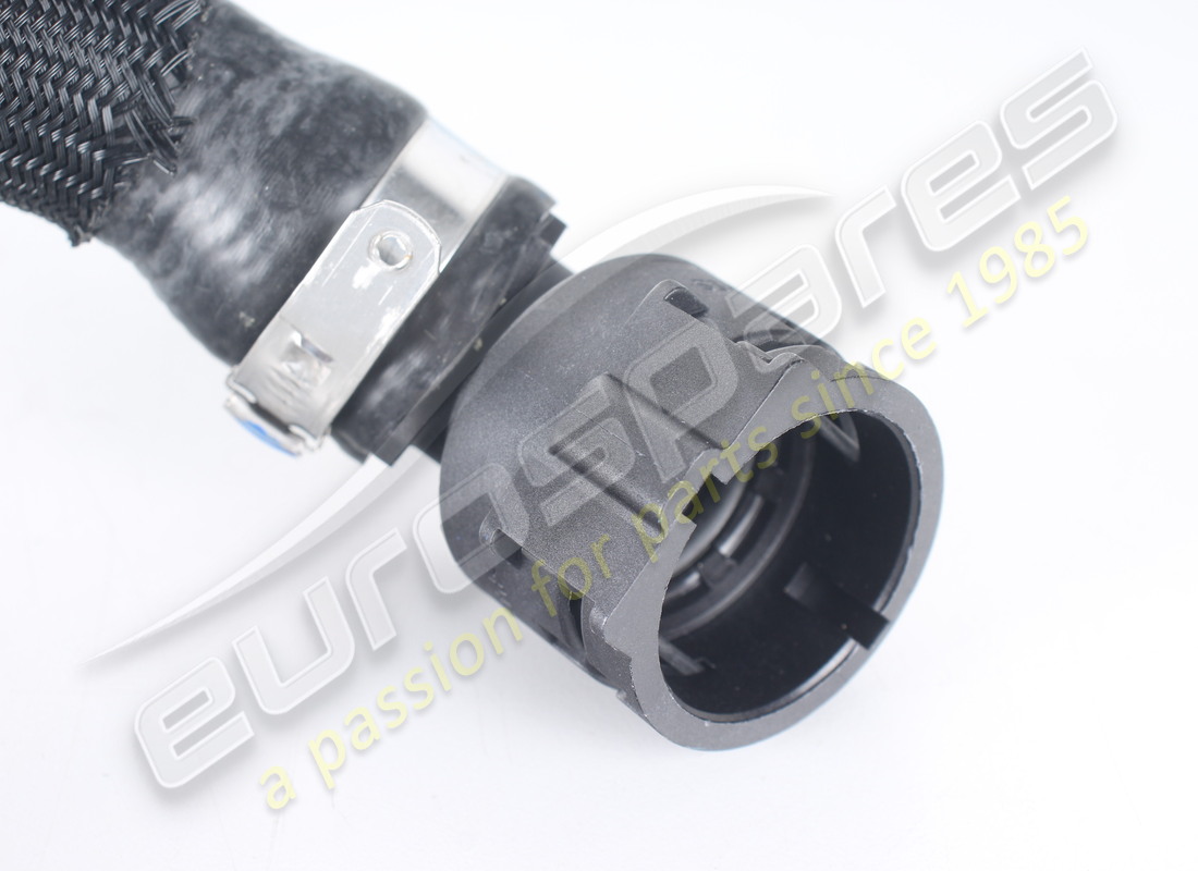 new maserati water delivery sleeve to heating system. part number 670102573 (3)