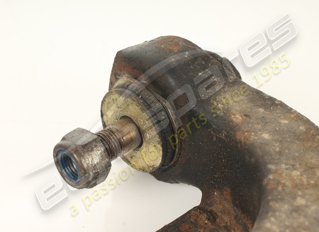USED FERRARI RH FRONT SUSPENSION LOWER LEVER. PART NUMBER 115706 (5) used ferrari rh front suspension lower lever. part number 115706 (5)