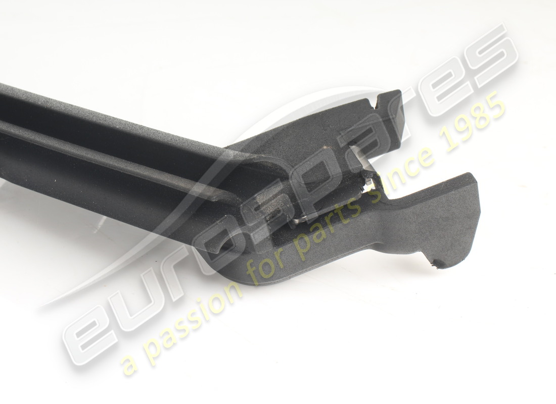 used ferrari guarniz. interna lunotto sc. part number 788146 (2)