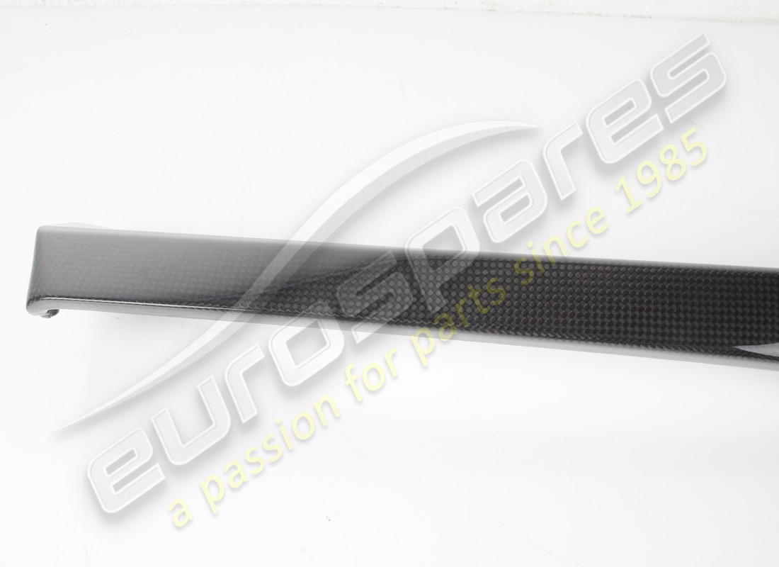 used ferrari mobiletto ant. sup.sx carbon. part number 765883 (2)