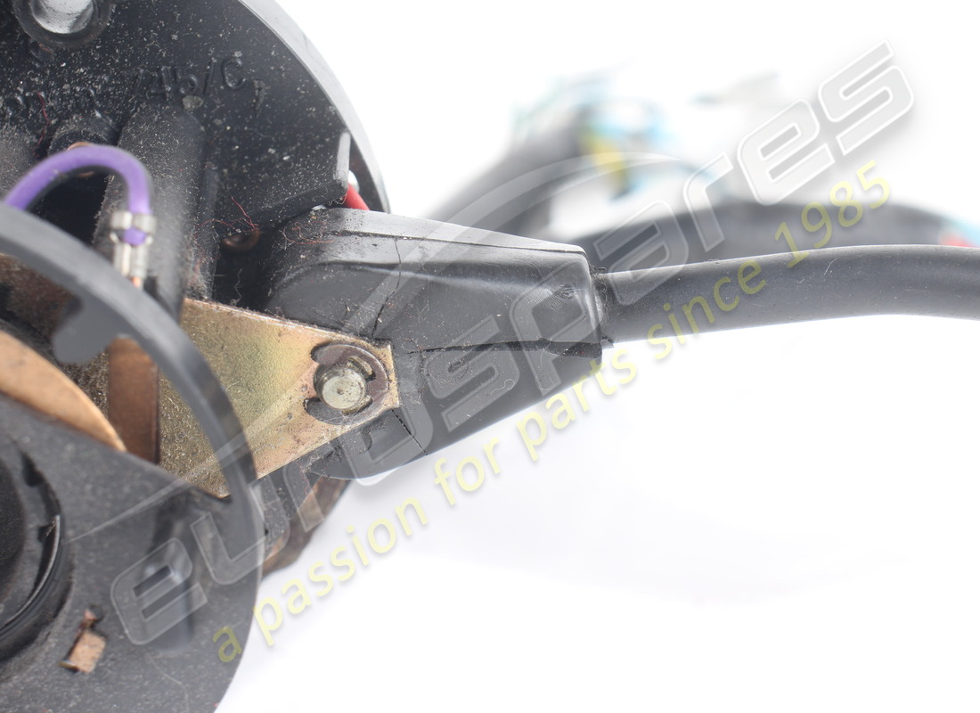 damaged ferrari column switch. part number 61838400 (5)