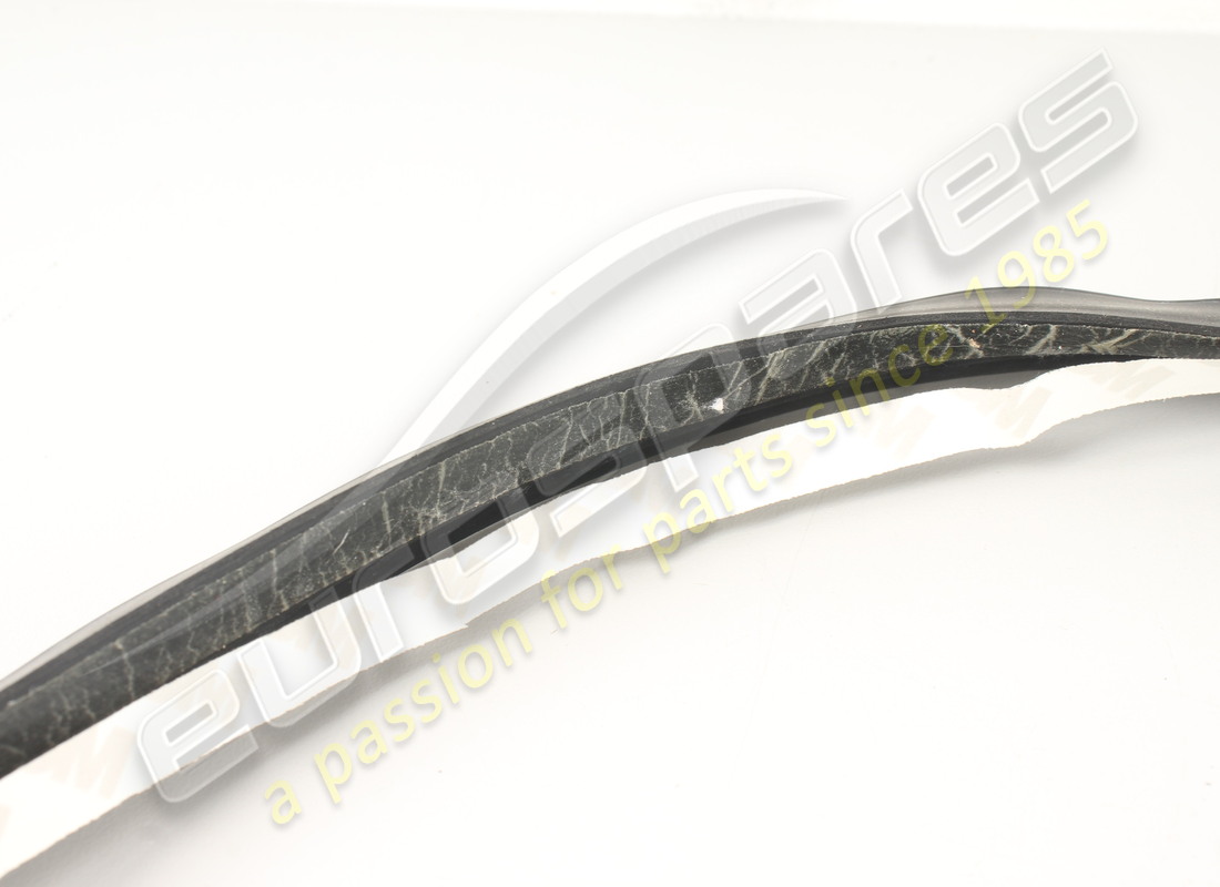 new (other) ferrari rh gasket. part number 65515200 (3)