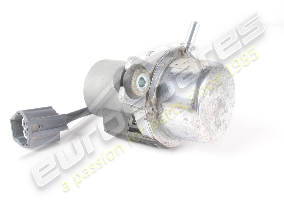 USED FERRARI VACUUM PUMP. PART NUMBER 223532 (3) used ferrari vacuum pump. part number 223532 (3)