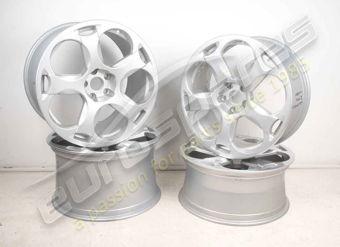 NEW (OTHER) Lamborghini CASSIOPEA WHEEL SET (SILVER) . PART NUMBER 0R1400091 (1)
