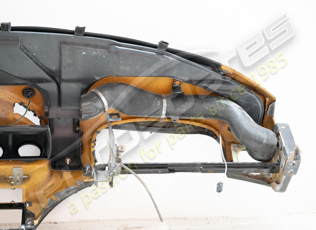 damaged ferrari rhd dash assembly in black vm8500. part number 65113800 (9)