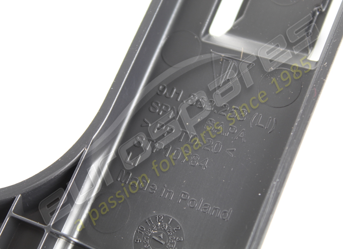 NEW PORSCHE RETAINER FOR WARNING TRIANGLE BLACK. PART NUMBER 9J1863253OK1 (4) new porsche retainer for warning triangle black. part number 9j1863253ok1 (4)