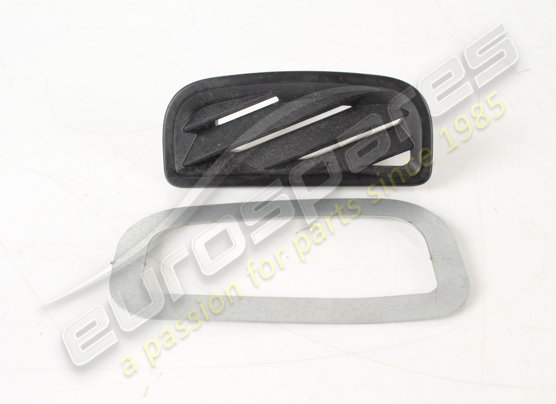 USED Ferrari RH PLATE . PART NUMBER 67919000 (1)