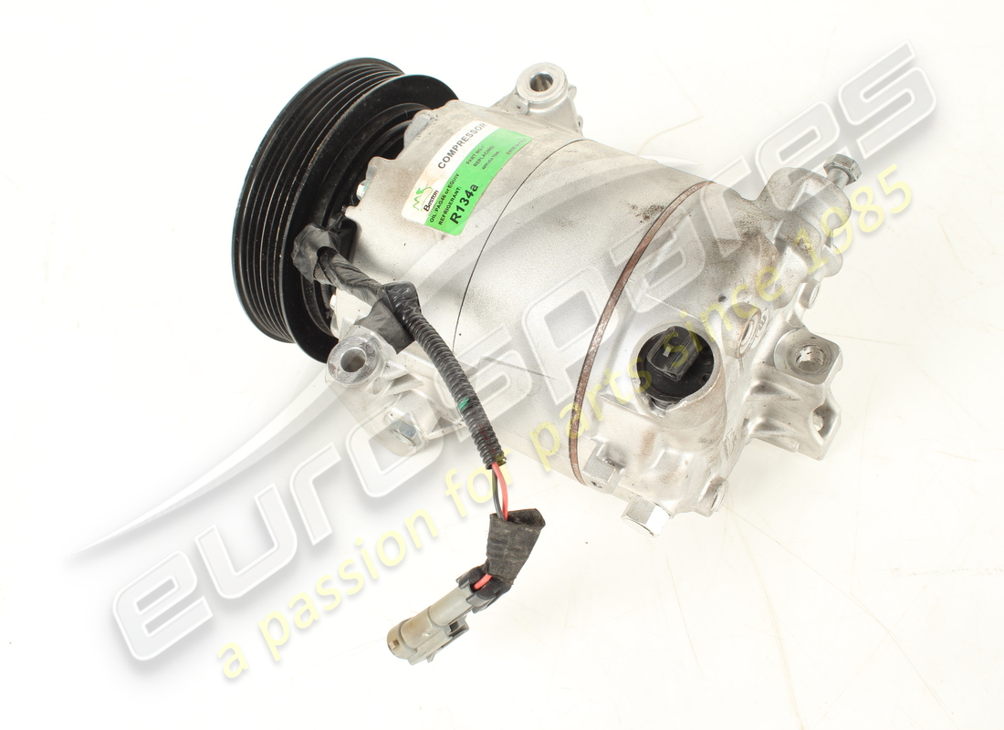 used ferrari air conditioning compressor. part number 265692 (7)