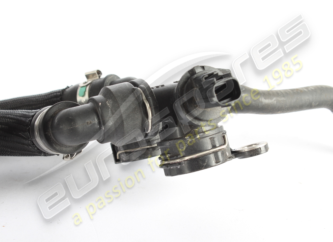 used maserati sleeve. part number 670156408 (3)