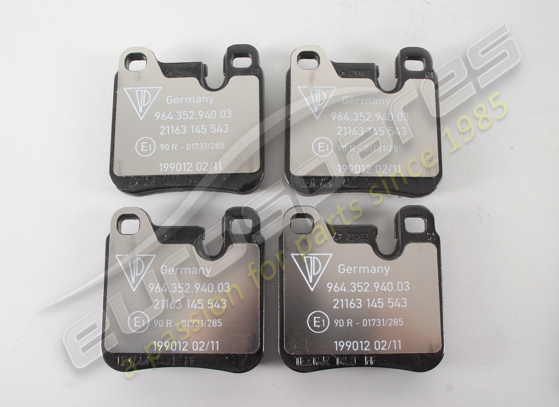 new porsche 1 set of brake pads for disc - brakes - comprising: - brake lining - d >>- mj 1992. part number 96435294903 (1)