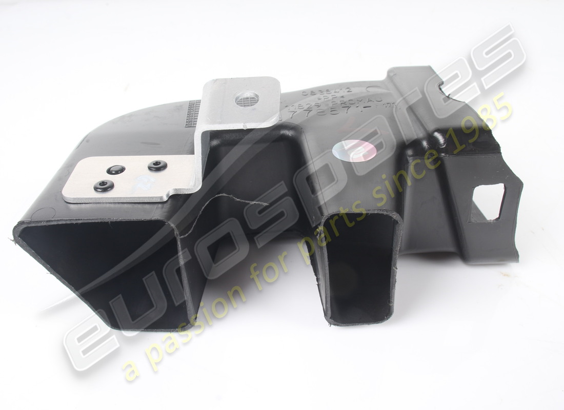 USED FERRARI CONDOTTO ARIA PIEDI PASSEGGE. PART NUMBER 778571 (3) used ferrari condotto aria piedi passegge. part number 778571 (3)