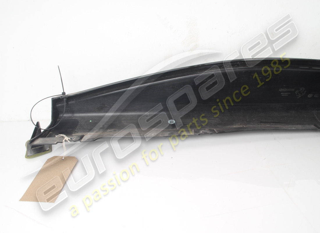 USED FERRARI EXT. SILL CLADDING LEFT CPL. PART NUMBER 769916 (8) used ferrari ext. sill cladding left cpl. part number 769916 (8)