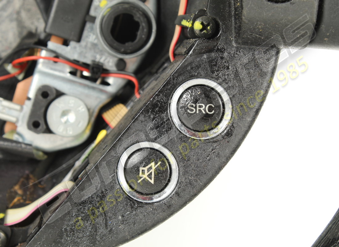 USED MASERATI STEERING WHEEL BLACK. PART NUMBER 981340100 (4) used maserati steering wheel black. part number 981340100 (4)