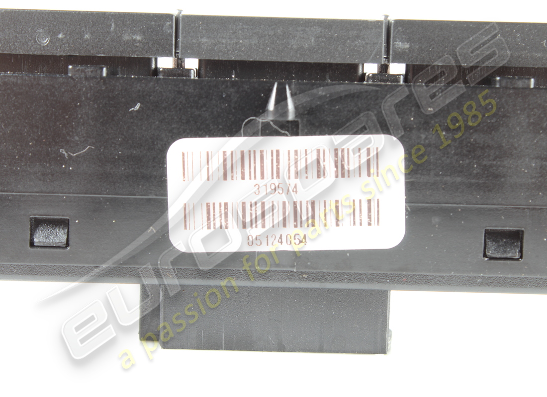 used ferrari memory buttons. part number 319574 (4)