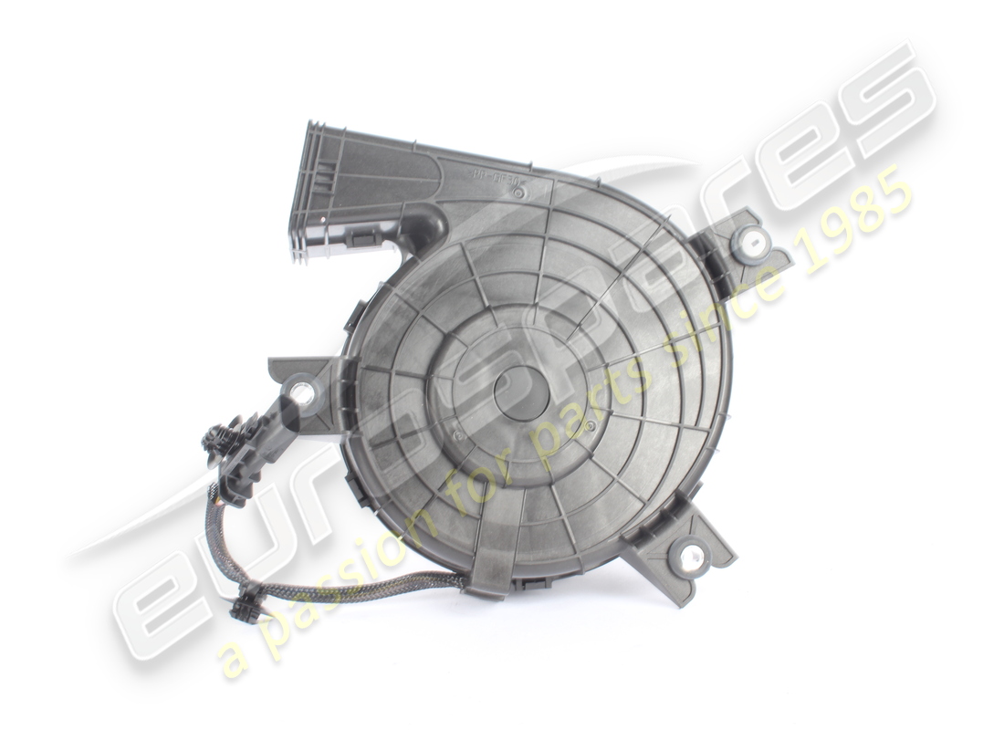 used maserati fan. part number 670156431 (3)