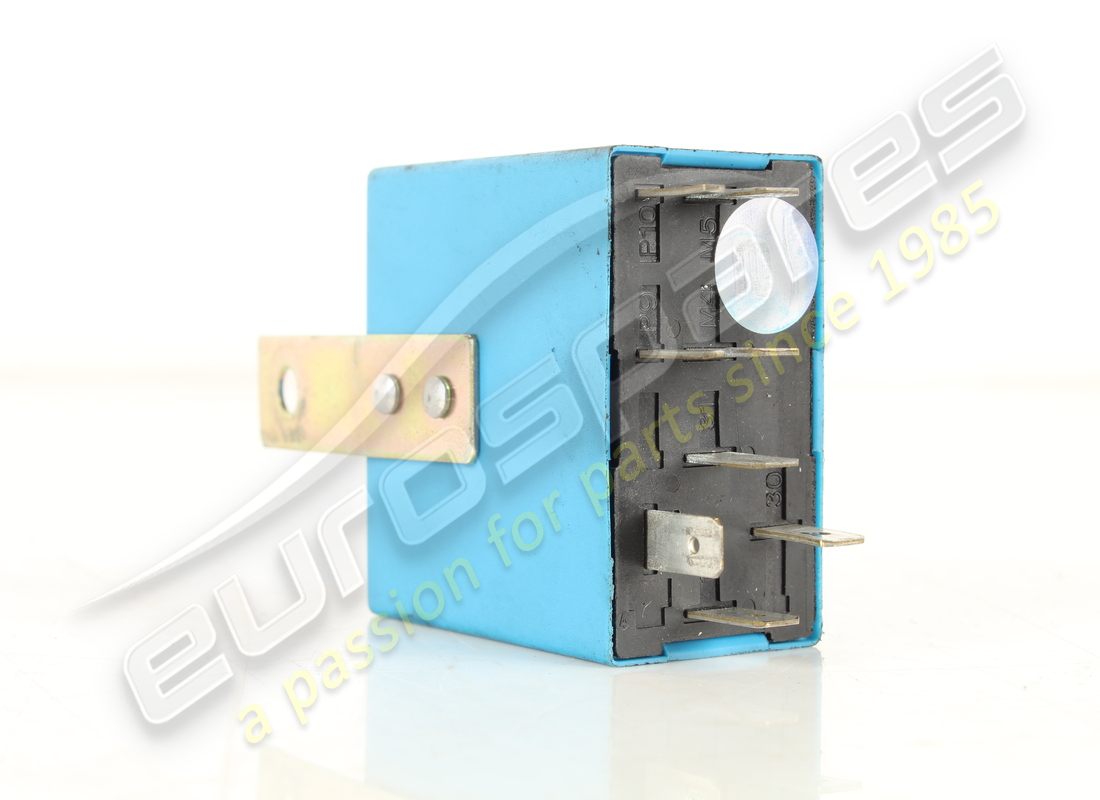 used maserati door lock ecu. part number 383300193 (2)