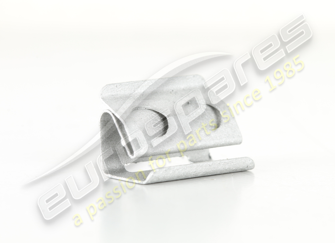 NEW PORSCHE U-CLIP. PART NUMBER 99950752409 (1) new porsche u-clip. part number 99950752409 (1)