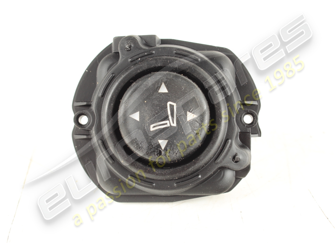 USED Maserati LH REAR SEAT CONTROL BUTTON . PART NUMBER 203492 (1)