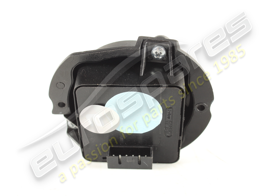 USED MASERATI LH REAR SEAT CONTROL BUTTON. PART NUMBER 203492 (3) used maserati lh rear seat control button. part number 203492 (3)