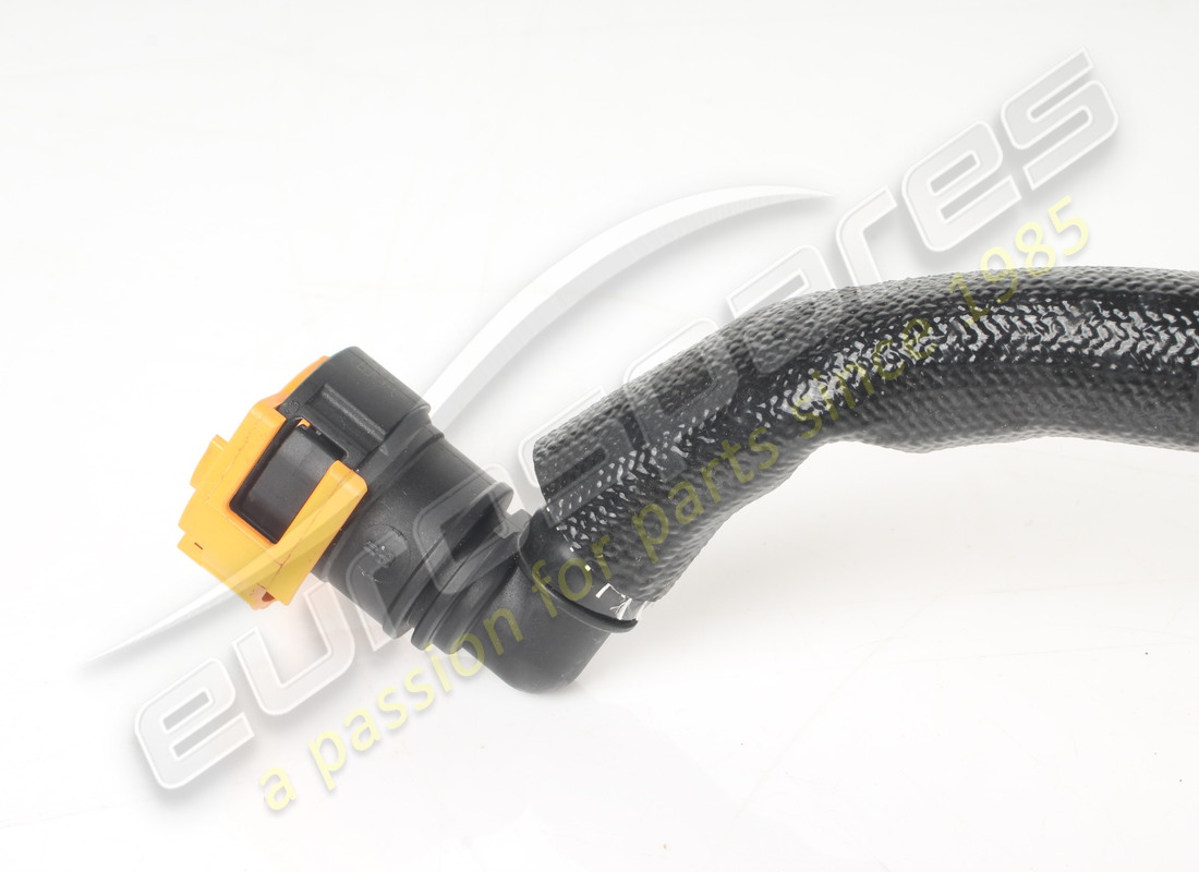 USED FERRARI TUBO DA SEPARATORE A VALVOLA. PART NUMBER 777507 (3) used ferrari tubo da separatore a valvola. part number 777507 (3)