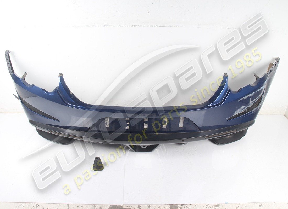 DAMAGED Ferrari REAR BUMPER . PART NUMBER 89047210 (1) DAMAGED Ferrari REAR BUMPER . PART NUMBER 89047210 (1)
