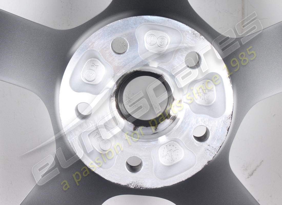 new ferrari rear wheel. part number 336561 (4)