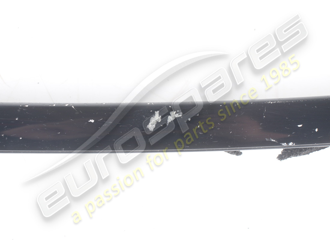 damaged ferrari complete rh roof gutter mouldi. part number 88069500 (2)