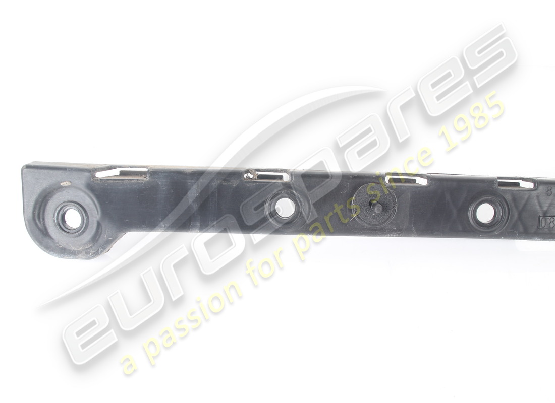 used ferrari centre mount for rear bumper. part number 87638400 (2)