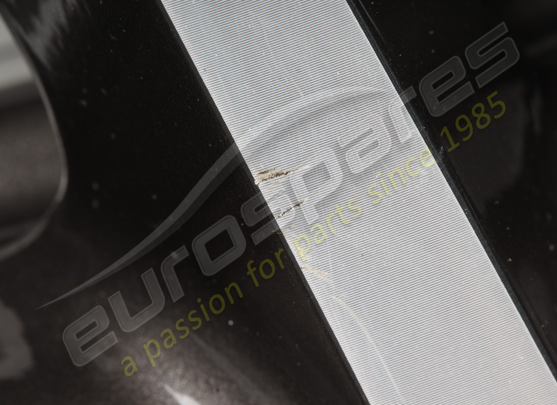 USED FERRARI FRONT RIM. PART NUMBER 275585 (4) used ferrari front rim. part number 275585 (4)