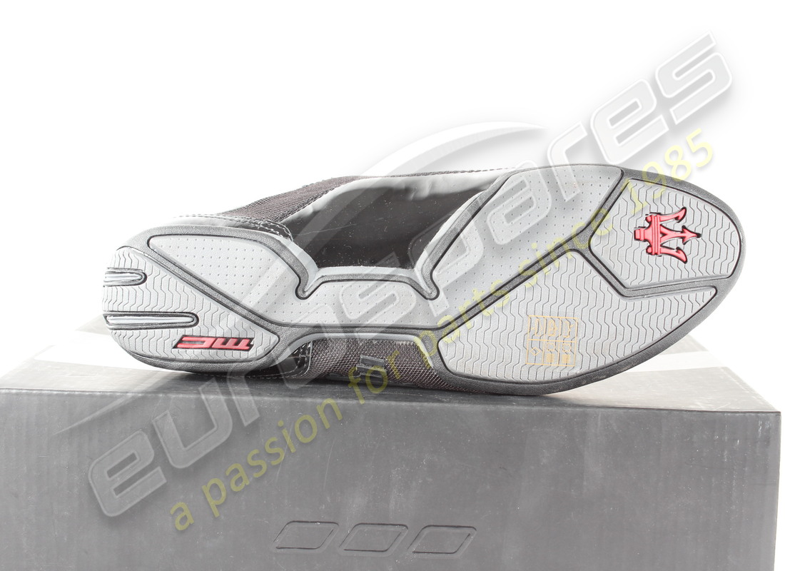 NEW MASERATI MASERATI MC TRAINER 42. PART NUMBER 920002383 (3) new maserati maserati mc trainer 42. part number 920002383 (3)