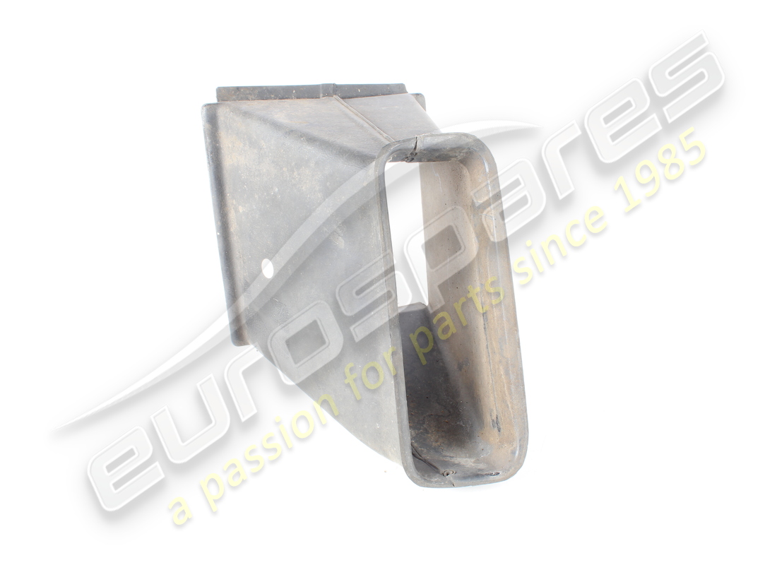 used maserati lh air duct. part number 372000257 (2)