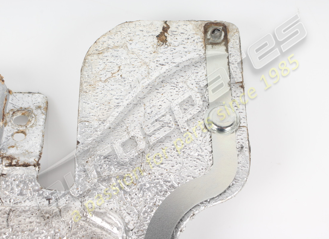 USED FERRARI RIPARO CALORE INV. P2 INF.. PART NUMBER 982813 (3) used ferrari riparo calore inv. p2 inf.. part number 982813 (3)